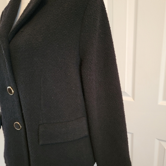 St John Black Boucle' Knit Jacket With Gold Trimmed Buttons Size 16 - Picture 9 of 11